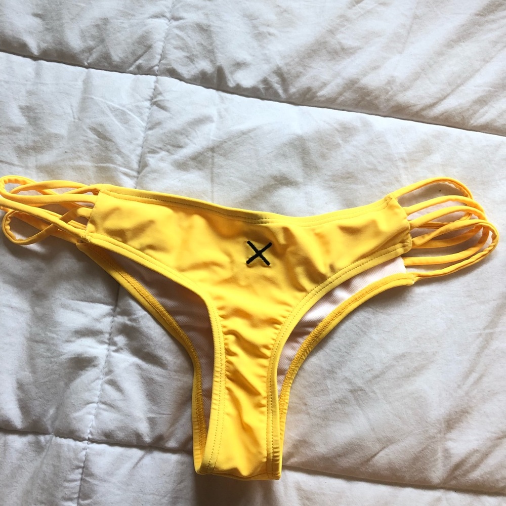 Never worn BoutineLa bottoms:)